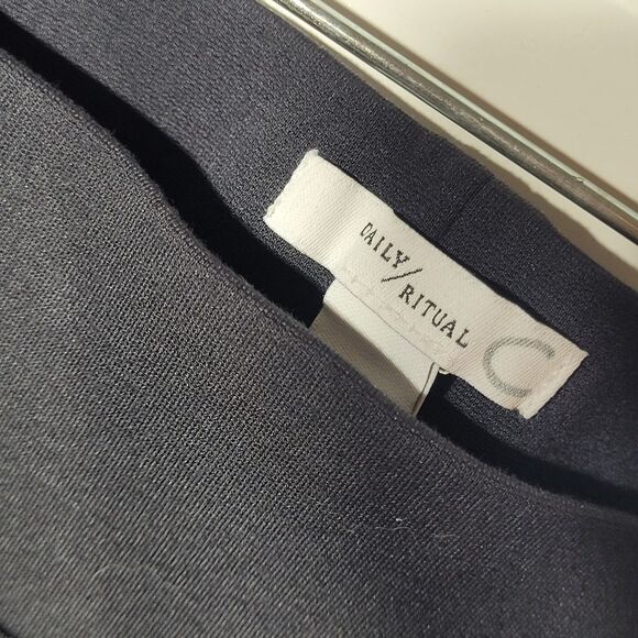 NEW M DAILY RITUAL NAVY BLUE PONTE PANTS LEGGINGS MEDIUM NWT - Picture 2 of 6